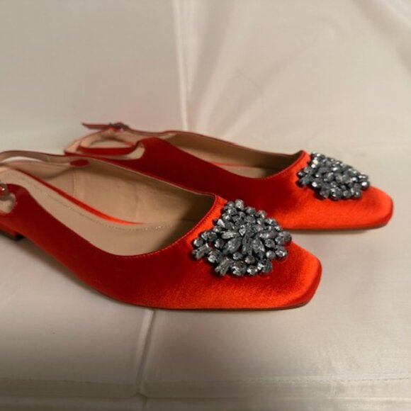 Zara Orange Flats with Silver Embellishments - Picture 5 of 5
